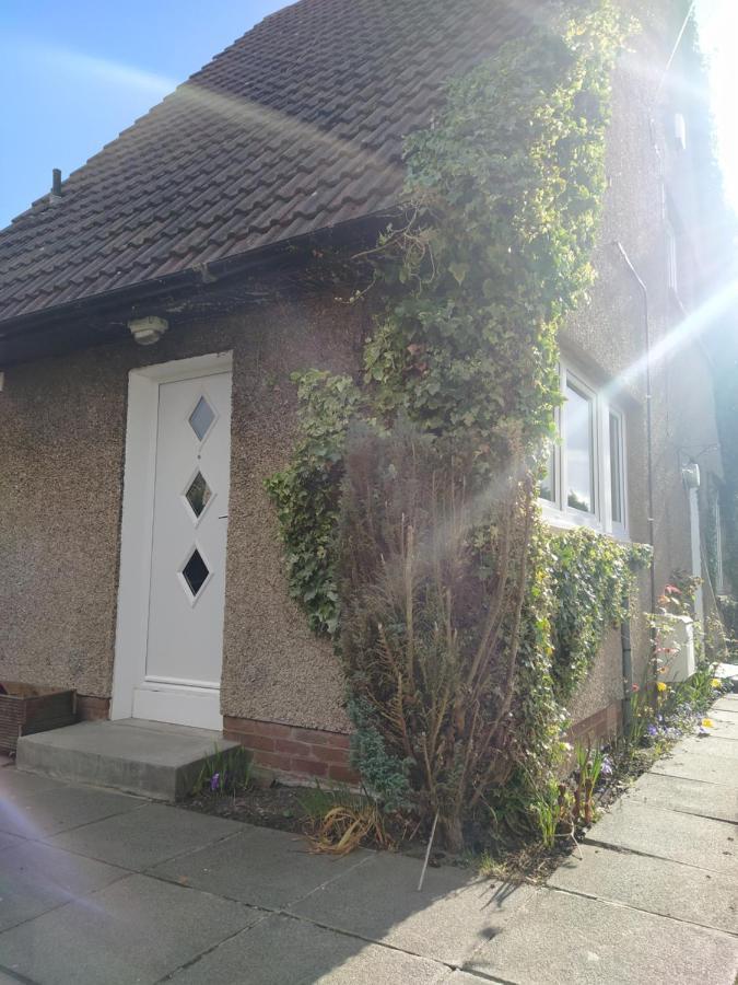 Self Catering Studio Flat Apartment Edinburgh Bagian luar foto