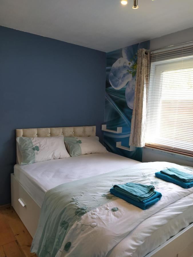 Self Catering Studio Flat Apartment Edinburgh Bagian luar foto