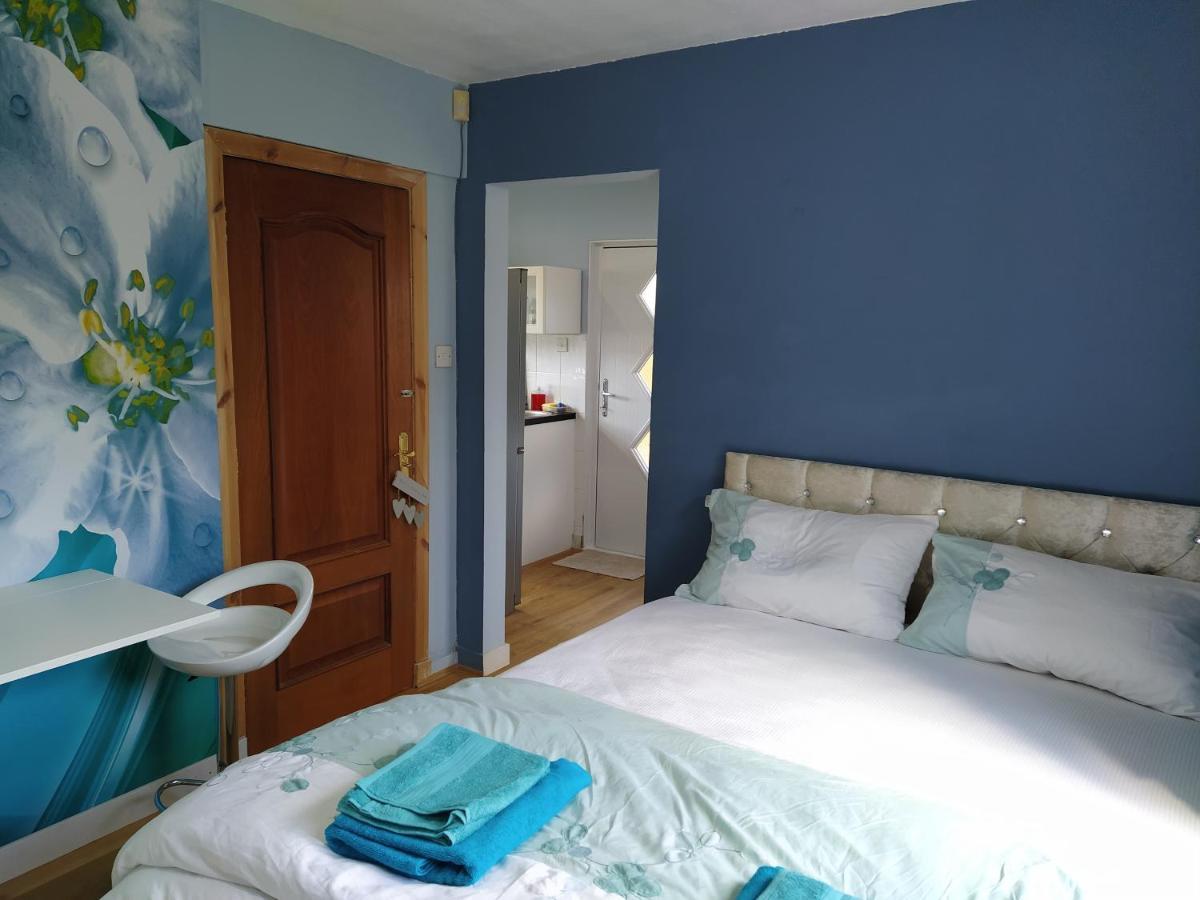 Self Catering Studio Flat Apartment Edinburgh Bagian luar foto
