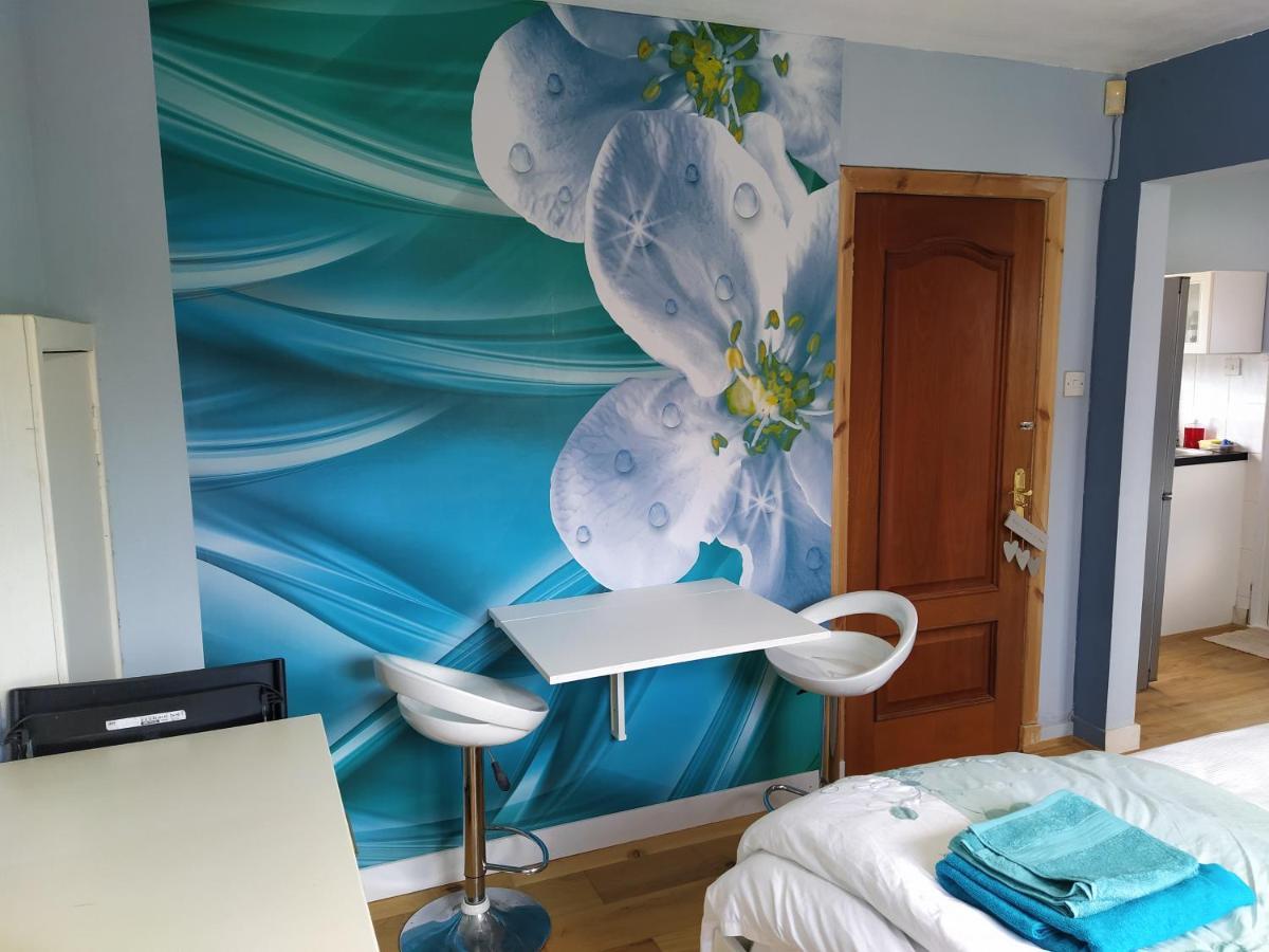 Self Catering Studio Flat Apartment Edinburgh Bagian luar foto